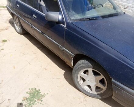 Синій Опель Омега, об'ємом двигуна 2 л та пробігом 577 тис. км за 509 $, фото 1 на Automoto.ua
