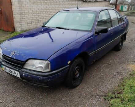 Синій Опель Омега, об'ємом двигуна 1.8 л та пробігом 3 тис. км за 800 $, фото 1 на Automoto.ua
