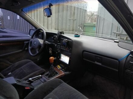 Синий Опель Омега, объемом двигателя 2 л и пробегом 521 тыс. км за 1800 $, фото 1 на Automoto.ua