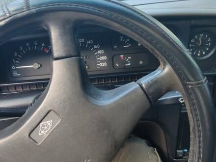 Синій Опель Омега, об'ємом двигуна 2 л та пробігом 216 тис. км за 1400 $, фото 1 на Automoto.ua