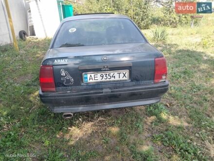 Синий Опель Омега, объемом двигателя 2 л и пробегом 400 тыс. км за 779 $, фото 1 на Automoto.ua