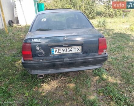 Синий Опель Омега, объемом двигателя 2 л и пробегом 400 тыс. км за 779 $, фото 1 на Automoto.ua
