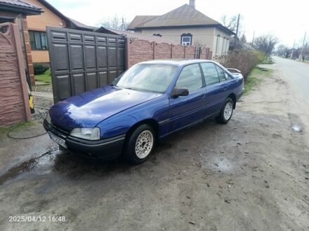 Опель Омега 1990 у Нежине на Automoto.ua Синій Опель Омега, об'ємом двигуна 2 л та пробігом 350 тис. км за 650 $, фото 1 на Automoto.ua