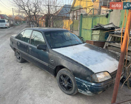 Синий Опель Омега, объемом двигателя 0 л и пробегом 400 тыс. км за 800 $, фото 1 на Automoto.ua