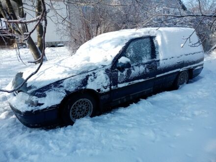 Синий Опель Омега, объемом двигателя 2 л и пробегом 360 тыс. км за 467 $, фото 1 на Automoto.ua