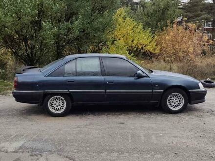 Синій Опель Омега, об'ємом двигуна 2 л та пробігом 501 тис. км за 1500 $, фото 1 на Automoto.ua