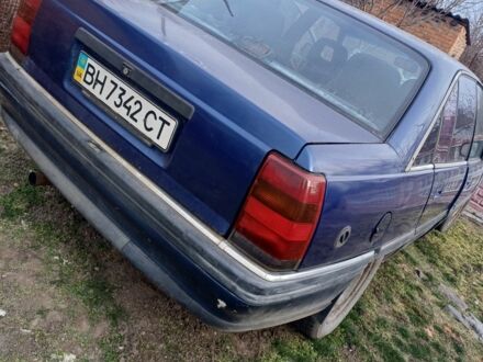 Синій Опель Омега, об'ємом двигуна 2 л та пробігом 300 тис. км за 600 $, фото 1 на Automoto.ua