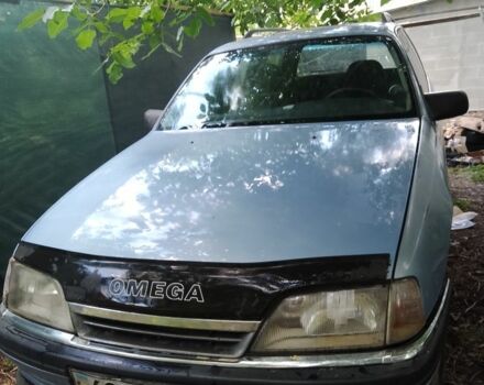 Синий Опель Омега, объемом двигателя 2 л и пробегом 551 тыс. км за 940 $, фото 1 на Automoto.ua