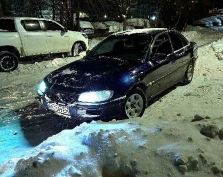 Синій Опель Омега, об'ємом двигуна 2 л та пробігом 300 тис. км за 1500 $, фото 1 на Automoto.ua