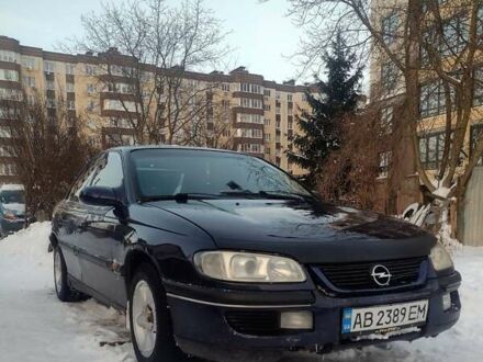 Синий Опель Омега, объемом двигателя 2 л и пробегом 320 тыс. км за 1400 $, фото 1 на Automoto.ua