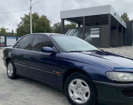 Синій Опель Омега, об'ємом двигуна 2 л та пробігом 250 тис. км за 1700 $, фото 1 на Automoto.ua