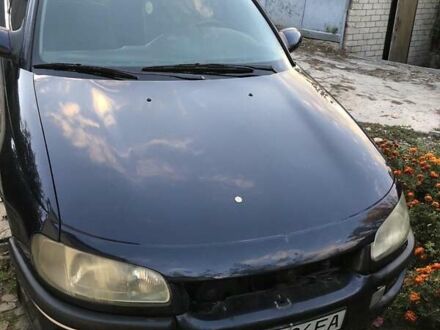 Синій Опель Омега, об'ємом двигуна 2.5 л та пробігом 322 тис. км за 1000 $, фото 1 на Automoto.ua