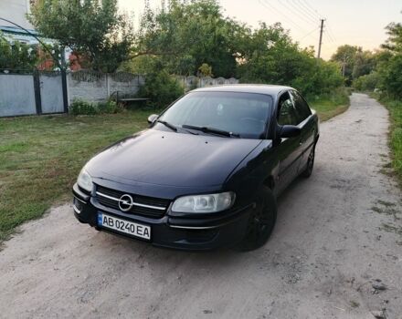 Синій Опель Омега, об'ємом двигуна 2.5 л та пробігом 300 тис. км за 2000 $, фото 1 на Automoto.ua