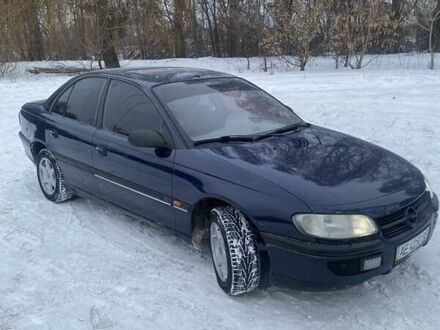 Синій Опель Омега, об'ємом двигуна 2 л та пробігом 275 тис. км за 2100 $, фото 1 на Automoto.ua