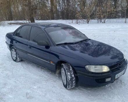 Синий Опель Омега, объемом двигателя 2 л и пробегом 275 тыс. км за 2100 $, фото 1 на Automoto.ua