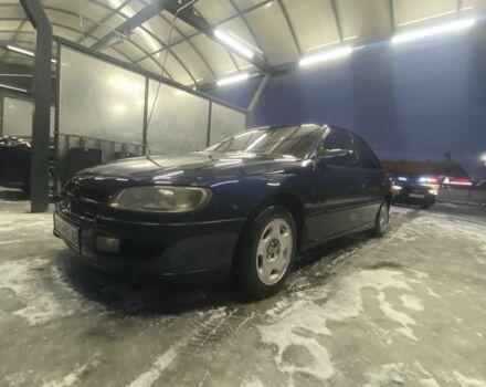 Синій Опель Омега, об'ємом двигуна 2 л та пробігом 345 тис. км за 1700 $, фото 1 на Automoto.ua