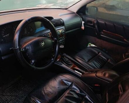 Синій Опель Омега, об'ємом двигуна 2.5 л та пробігом 253 тис. км за 2000 $, фото 1 на Automoto.ua