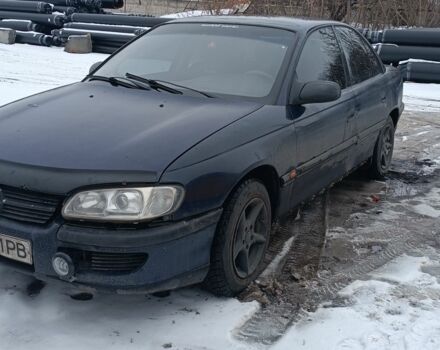 Синий Опель Омега, объемом двигателя 2 л и пробегом 330 тыс. км за 1851 $, фото 1 на Automoto.ua