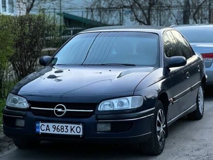 Синій Опель Омега, об'ємом двигуна 2 л та пробігом 450 тис. км за 800 $, фото 1 на Automoto.ua