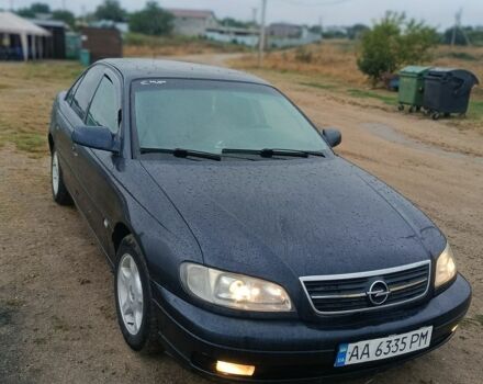 Синій Опель Омега, об'ємом двигуна 2.2 л та пробігом 300 тис. км за 2000 $, фото 1 на Automoto.ua