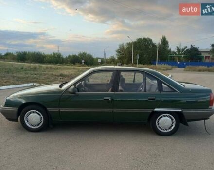 Зелений Опель Омега, об'ємом двигуна 2 л та пробігом 270 тис. км за 2300 $, фото 4 на Automoto.ua