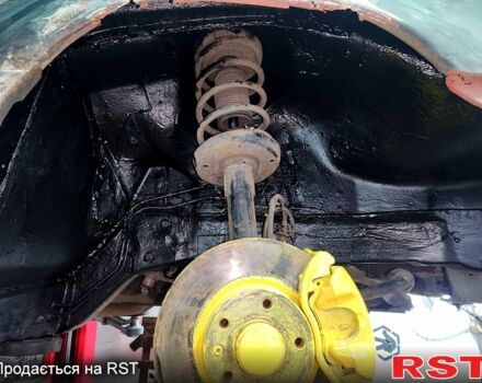 Зелений Опель Омега, об'ємом двигуна 2 л та пробігом 357 тис. км за 1500 $, фото 6 на Automoto.ua