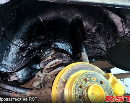 Зелений Опель Омега, об'ємом двигуна 2 л та пробігом 357 тис. км за 1500 $, фото 4 на Automoto.ua