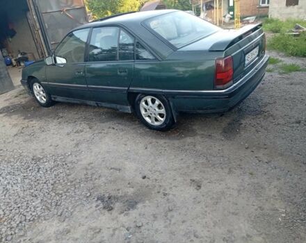 Опель Омега 1992 у Бердичеве на Automoto.ua Зелений Опель Омега, об'ємом двигуна 2 л та пробігом 400 тис. км за 1250 $, фото 2 на Automoto.ua