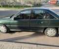 Зелений Опель Омега, об'ємом двигуна 2 л та пробігом 400 тис. км за 1100 $, фото 1 на Automoto.ua