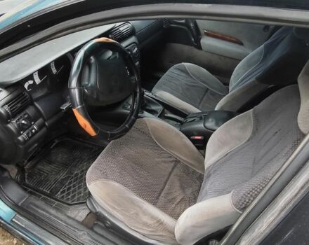 Зеленый Опель Омега, объемом двигателя 2 л и пробегом 343 тыс. км за 2500 $, фото 5 на Automoto.ua