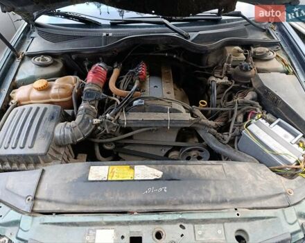 Зеленый Опель Омега, объемом двигателя 2 л и пробегом 321 тыс. км за 1100 $, фото 17 на Automoto.ua