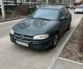 Зеленый Опель Омега, объемом двигателя 2 л и пробегом 283 тыс. км за 2100 $, фото 1 на Automoto.ua