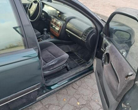 Зеленый Опель Омега, объемом двигателя 2 л и пробегом 280 тыс. км за 1950 $, фото 12 на Automoto.ua