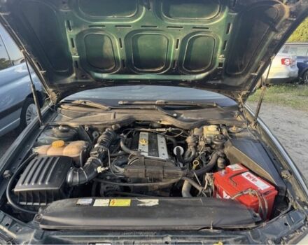 Зеленый Опель Омега, объемом двигателя 2 л и пробегом 372 тыс. км за 1400 $, фото 1 на Automoto.ua