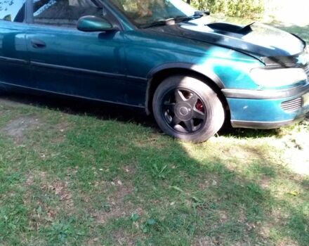 Зеленый Опель Омега, объемом двигателя 2 л и пробегом 2 тыс. км за 2000 $, фото 3 на Automoto.ua