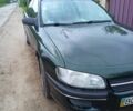 Зеленый Опель Омега, объемом двигателя 2 л и пробегом 999 тыс. км за 1300 $, фото 2 на Automoto.ua