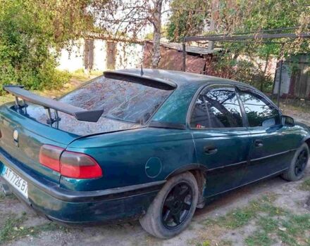 Зеленый Опель Омега, объемом двигателя 2 л и пробегом 2 тыс. км за 2000 $, фото 4 на Automoto.ua