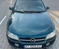 Зеленый Опель Омега, объемом двигателя 2 л и пробегом 190 тыс. км за 2200 $, фото 1 на Automoto.ua