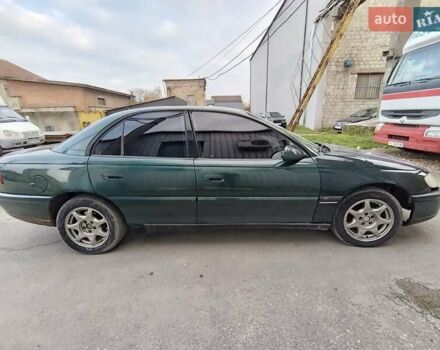 Зеленый Опель Омега, объемом двигателя 2 л и пробегом 321 тыс. км за 1100 $, фото 3 на Automoto.ua