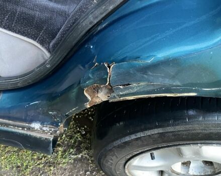 Зелений Опель Омега, об'ємом двигуна 2 л та пробігом 439 тис. км за 1069 $, фото 5 на Automoto.ua