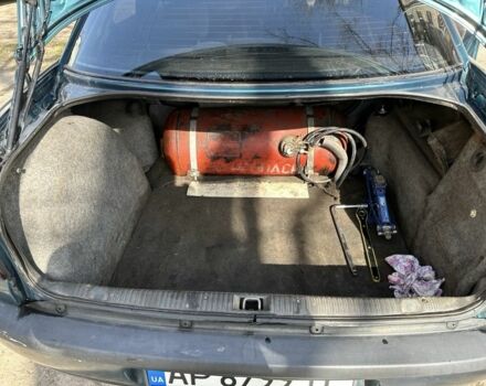 Зеленый Опель Омега, объемом двигателя 2 л и пробегом 302 тыс. км за 3000 $, фото 5 на Automoto.ua