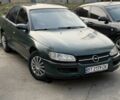 Зеленый Опель Омега, объемом двигателя 2 л и пробегом 600 тыс. км за 1100 $, фото 1 на Automoto.ua