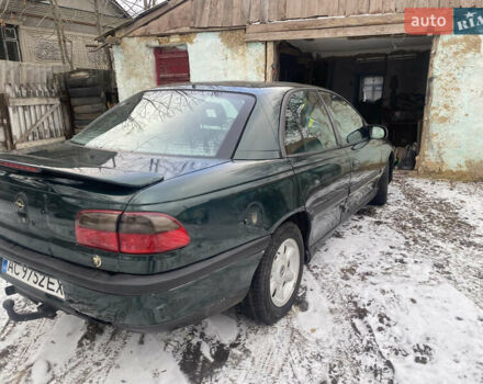 Зеленый Опель Омега, объемом двигателя 1.8 л и пробегом 100 тыс. км за 1750 $, фото 2 на Automoto.ua