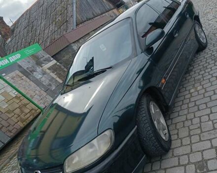 Зеленый Опель Омега, объемом двигателя 2.5 л и пробегом 400 тыс. км за 2150 $, фото 1 на Automoto.ua