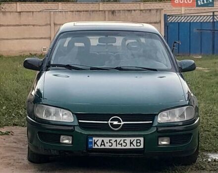 Зеленый Опель Омега, объемом двигателя 2 л и пробегом 350 тыс. км за 1950 $, фото 4 на Automoto.ua