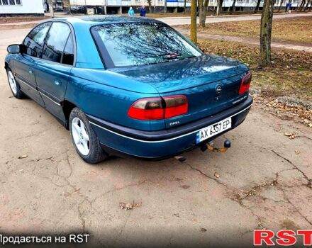 Зеленый Опель Омега, объемом двигателя 2 л и пробегом 350 тыс. км за 2100 $, фото 4 на Automoto.ua