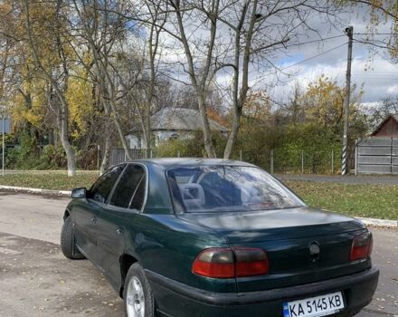 Зелений Опель Омега, об'ємом двигуна 2 л та пробігом 250 тис. км за 1300 $, фото 2 на Automoto.ua
