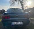 Зелений Опель Омега, об'ємом двигуна 2 л та пробігом 354 тис. км за 1199 $, фото 5 на Automoto.ua