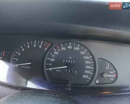 Зеленый Опель Омега, объемом двигателя 2 л и пробегом 238 тыс. км за 1000 $, фото 3 на Automoto.ua