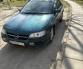 Зеленый Опель Омега, объемом двигателя 2 л и пробегом 302 тыс. км за 3000 $, фото 1 на Automoto.ua